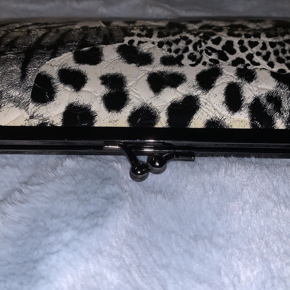 NWOT Animal Print Leather Clutch/Wallet leapard panther minimal statement bag - Picture 6 of 13
